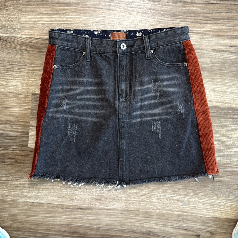 POL Women's Size‎ Medium Mini Skirt Black Denim Jean Edgy Destroyed VTG Trashed